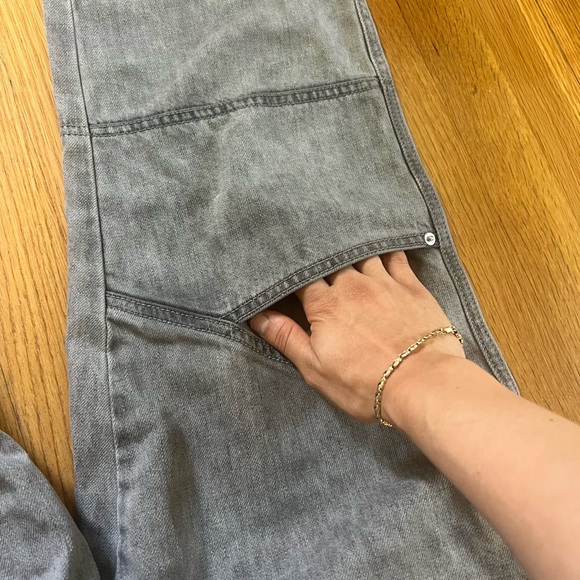 Urban Outfitters BDG Unique Grey High-Waisted Jeans - Picture 5 of 7